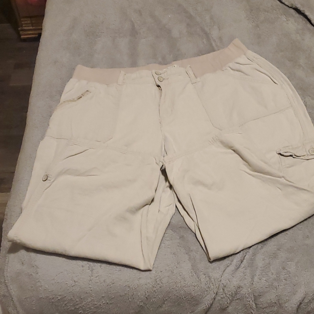 Khaki Cato Capris